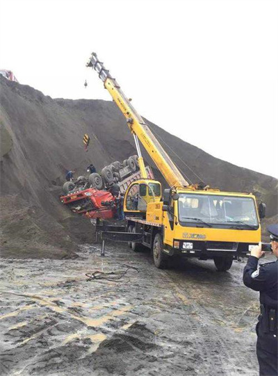 连南上犹道路救援